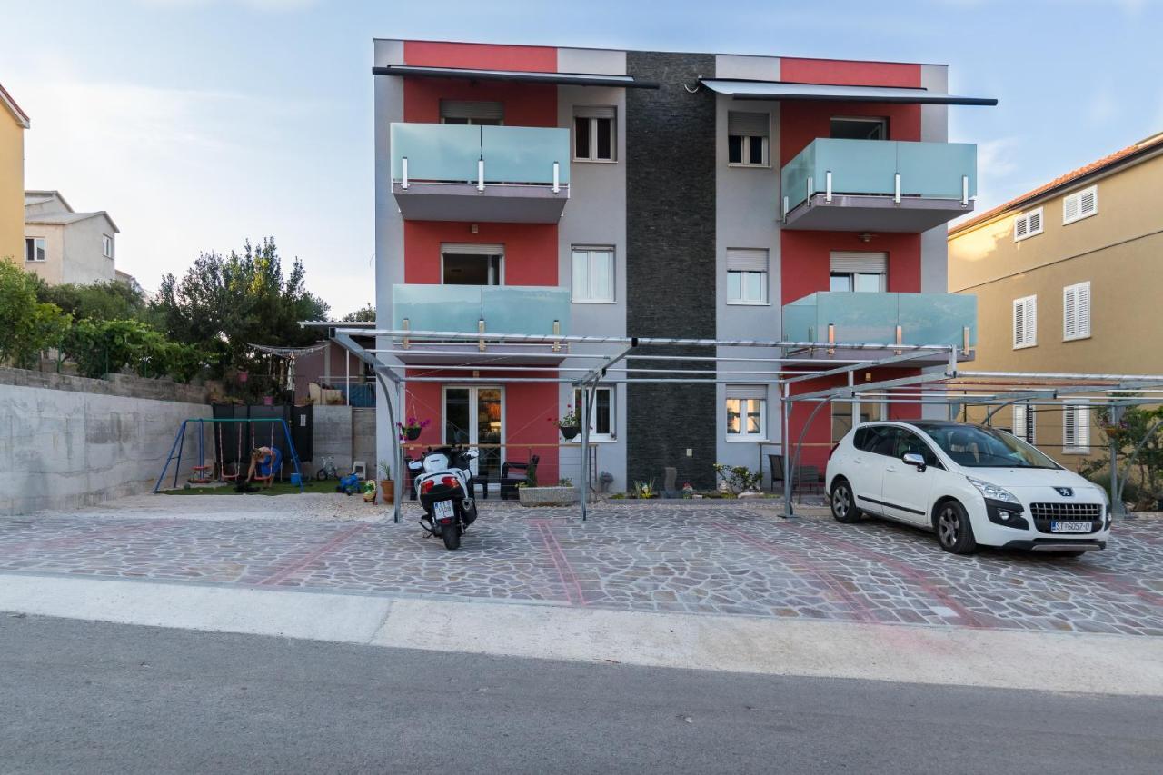 Apartments And Rooms With Parking Space Grebastica, Sibenik - 17831 Exterior foto