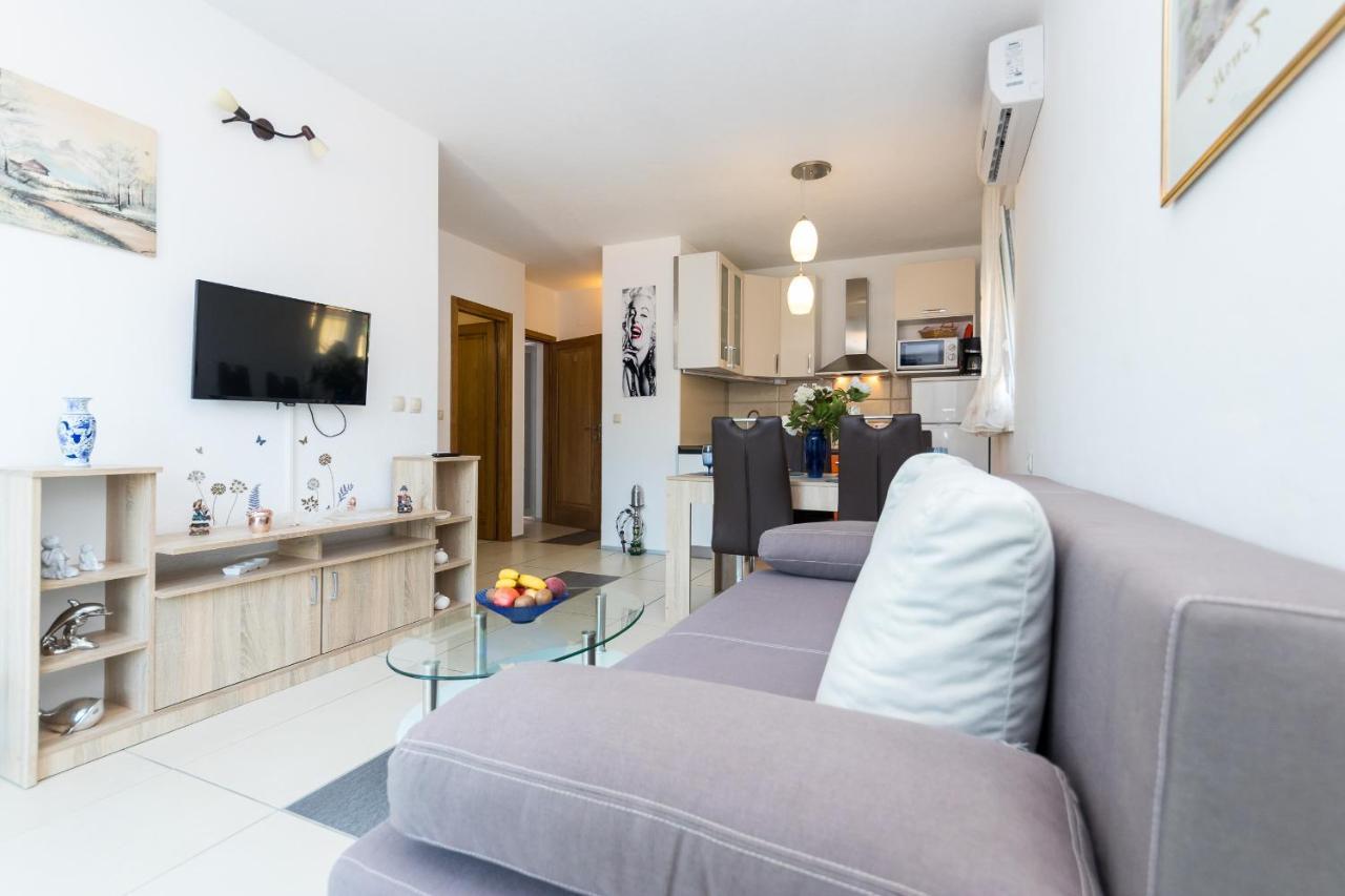 Apartments And Rooms With Parking Space Grebastica, Sibenik - 17831 Exterior foto