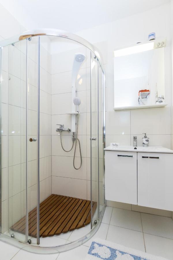 Apartments And Rooms With Parking Space Grebastica, Sibenik - 17831 Exterior foto